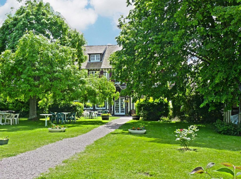 Logis Auberge Des Aulnettes Herouville-Saint-Clair Exterior photo